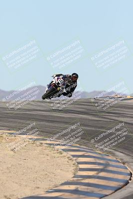 media/Dec-07-2025-CVMA (Sun) [[3e7d2de5dc]]/Race 6-The Shootout/